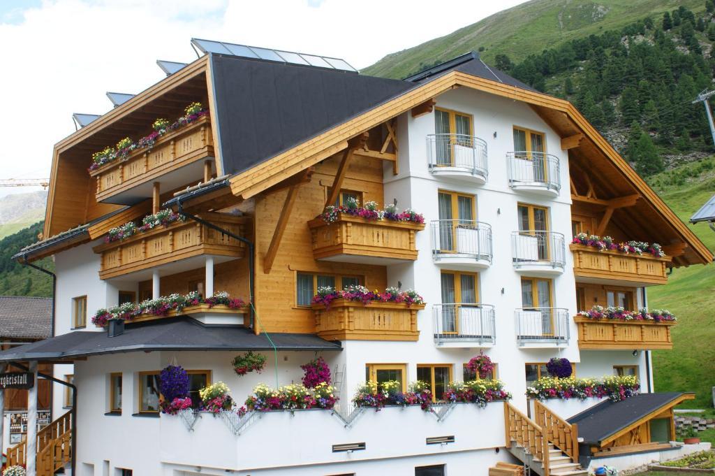 Haus Bergkristall Bed and Breakfast Obergurgl Esterno foto